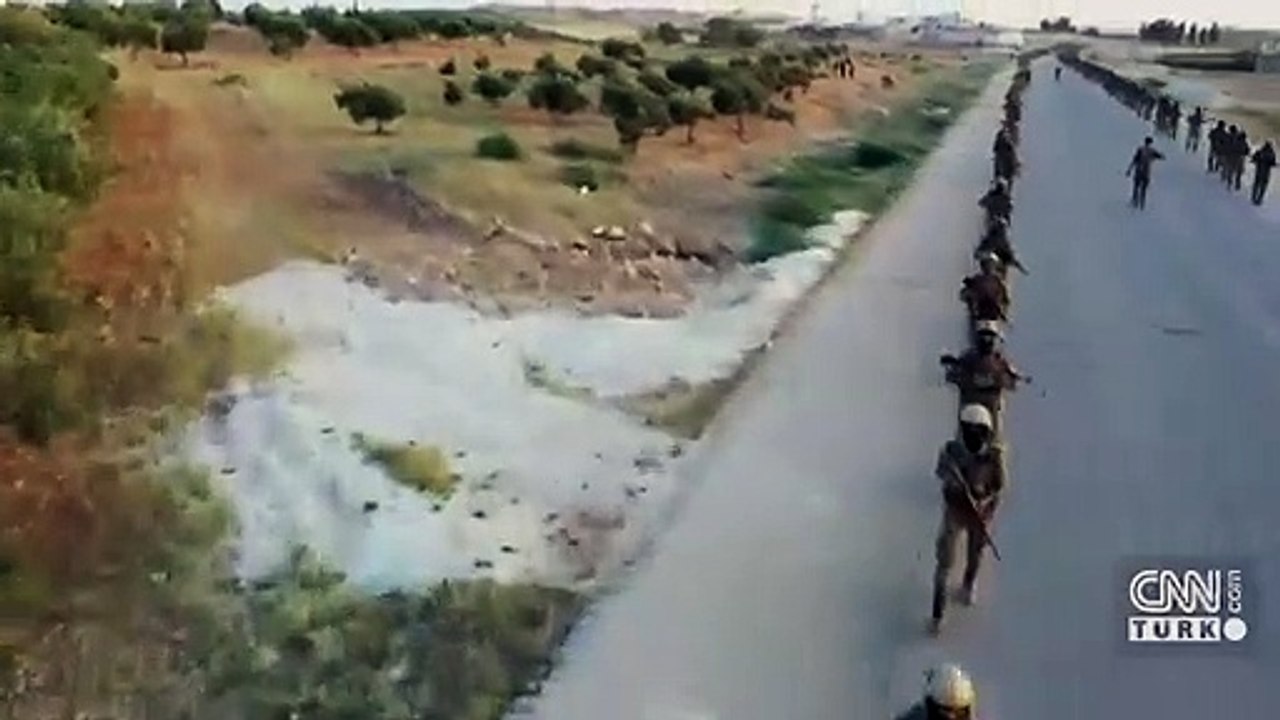 Suriye Milli Ordusu gövde gösterisinde