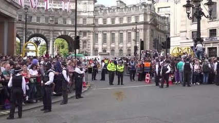 İngiltere Kraliçesi 2. Elizabeth'in tahta geçişinin 70. yılı kutlanıyor