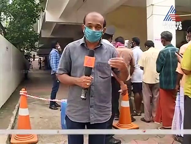 ബെവ്ക്യു ആപ്പ് രണ്ടാം ദിവസവും തകരാറില്‍; ബുക്ക് ചെയ്തവര്‍ക്ക് മദ്യം കിട്ടുന്നില്ല