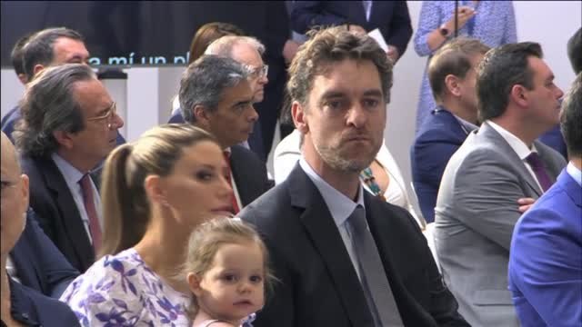 Pau Gasol recibe la Gran Cruz de la Real Orden del Mérito Deportivo