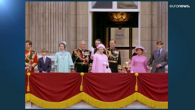 Десятилетия достижений и уверенный взгляд в будущее : Елизавета II отмечает 70-летие правления