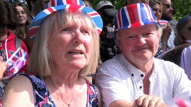 Isabel II, aclamada en festejos del jubileo