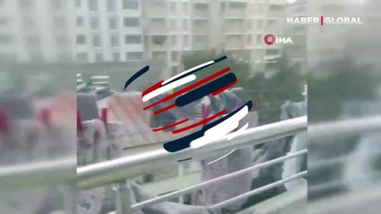 Şiddetli rüzgar çatıyı böyle uçurdu