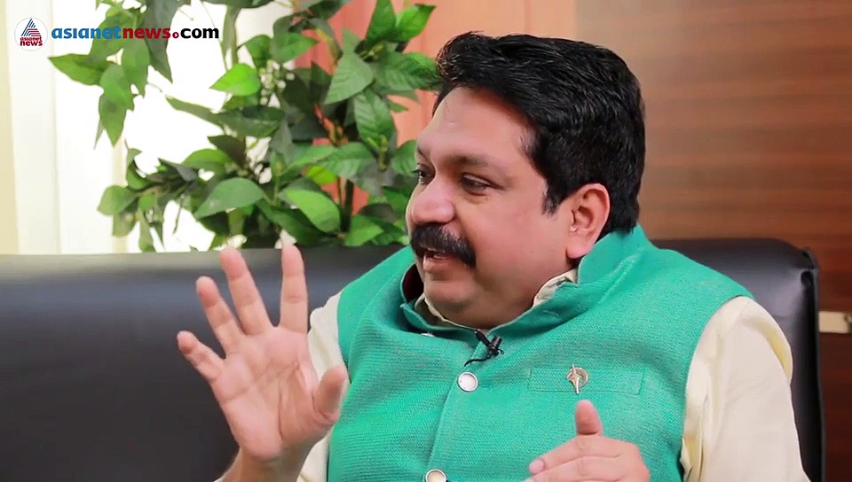 'സര്‍വീസില്‍ ഇരിക്കുമ്പോള്‍ അറിയുന്ന രഹസ്യങ്ങള്‍ പൊതു വേദിയില്‍ പറയുന്നത് ശരിയല്ല'; ടോമിന്‍ തച്ചങ്കരി പറയുന്നു