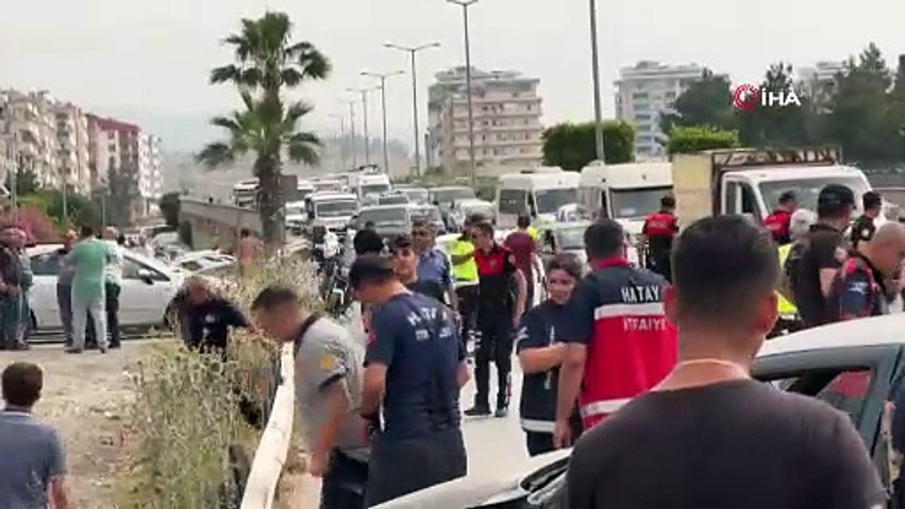 İntihar girişimini izleme merakı zincirleme kazaya neden oldu: 5 yaralı