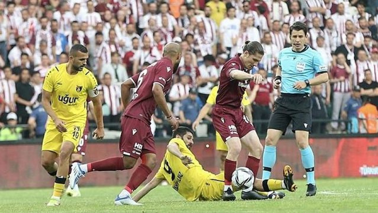 Son dakika: Müthiş final nefes kesti! İşte Süper Lig'e çıkan son takım