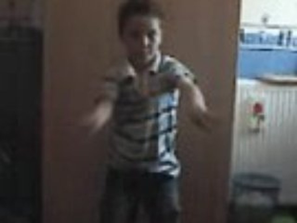 tecktonik sofiane 7ans