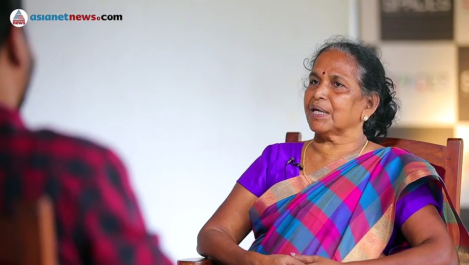 കന്യകയാണെന്ന് പെണ്ണ് പറഞ്ഞാല്‍ നിങ്ങളെങ്ങനെ നിഷേധിക്കും? ആണുങ്ങളോട് നളിനി ജമീല