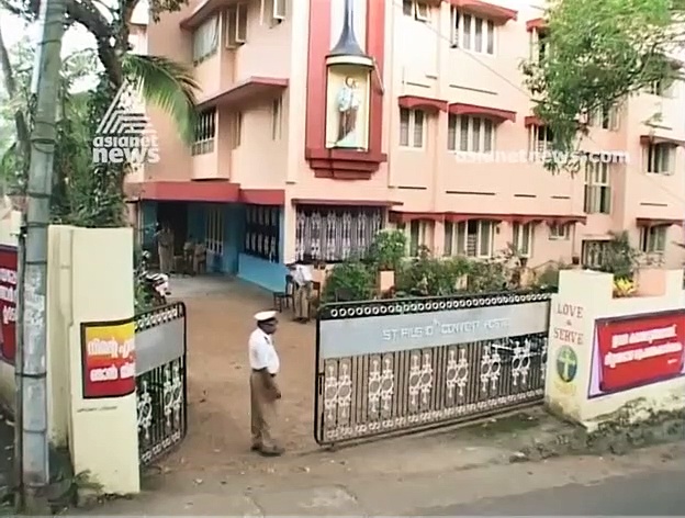 അഭയ കേസ്; അഭയക്കൊപ്പം താമസിച്ചിരുന്ന സിസ്റ്റര്‍ അനുപമ കൂറുമാറി