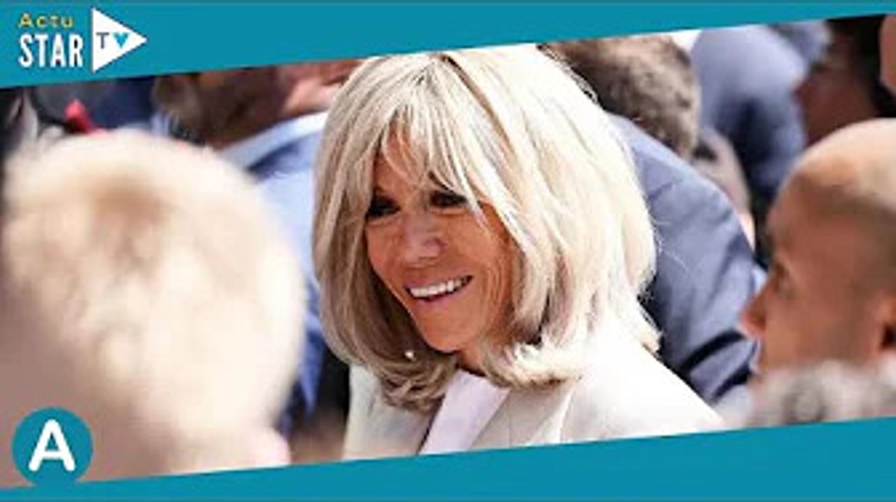 Jubilé d'Elizabeth II : Brigitte Macron ultra chic en blanc au bras d'Emmanuel Macron pour raviver l