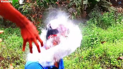 Experiment - Water Balloons in Slow Motion