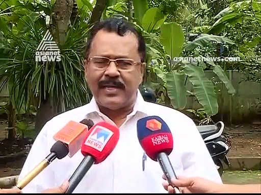 'ശബരിമല വിഷയത്തില്‍ മുഖ്യമന്ത്രിക്കും പാര്‍ട്ടിക്കും വ്യത്യസ്ത നിലപാട്'; വിമര്‍ശനവുമായി ശ്രീധരന്‍പിള്ള