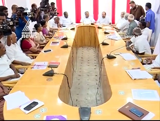 സുധാകരന്റെ 'പൂതന' അരൂരില്‍ തിരിച്ചടിയായി; തെരഞ്ഞെടുപ്പ് ഫലം വിലയിരുത്തി സിപിഎം സെക്രട്ടറിയേറ്റ്