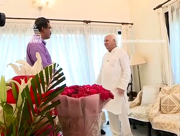 'കേരളീയരോട് മലയാളത്തില്‍ സംസാരിക്കണം', ആഗ്രഹം തുറന്നുപറഞ്ഞ് ആരിഫ് മുഹമ്മദ് ഖാന്‍