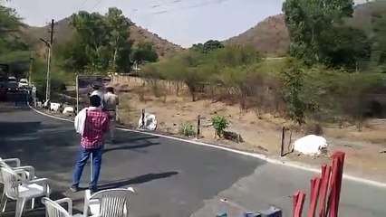 कांग्रेस विधायकों की बाड़ाबंदी उदयपुर में शुरू