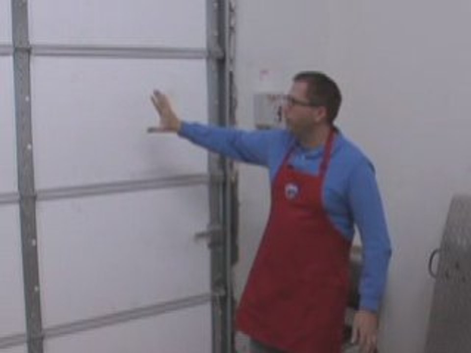 Green Building Design Features: Refrigerated Warehouse Door