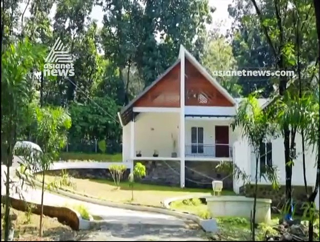 2790 സ്‌ക്വയര്‍ഫീറ്റില്‍ അത്യാധുനിക ശൈലിയില്‍ ഒരു വീട് | Dream Home 6 Oct 2019
