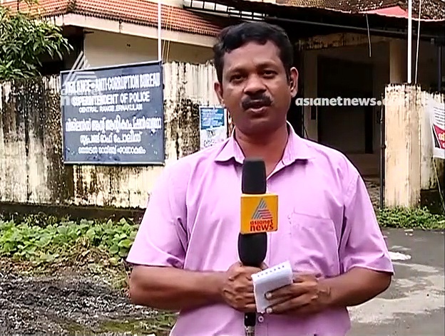 പാലാരിവട്ടം പാലം അഴിമതി; മുൻ പിഡബ്ള്യൂഡി സെക്രട്ടറിയെ ചോദ്യം ചെയ്യുന്നു