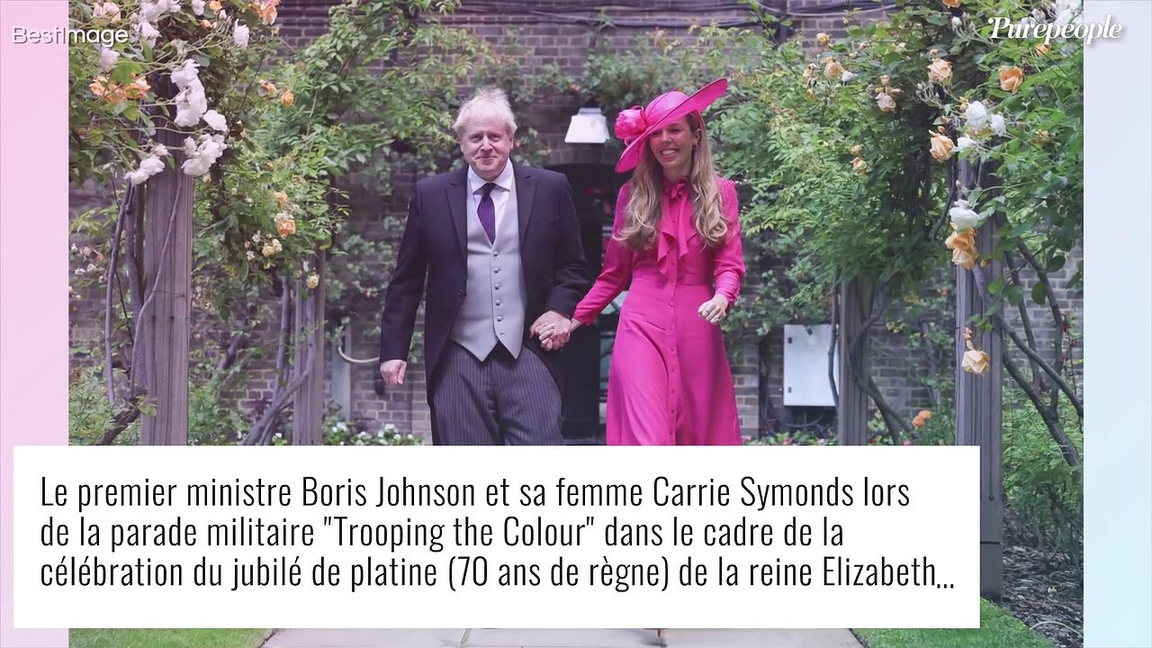 Jubilé d'Elizabeth II : La jeune épouse de Boris Johnson ose un look très flashy !