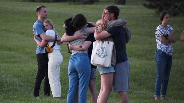 ABD'de cenaze töreninde silahlı saldırı paniği