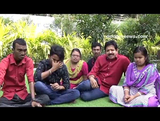 സ്വപനങ്ങൾക്ക് ചിറക് വിരിച്ച് മുതുകാട് , കേരള സോഷ്യൽസെന്ററിൽ ഉത്സവ വിശേഷങ്ങളുമായി ഗൾഫ് റൗണ്ട് അപ്പ്