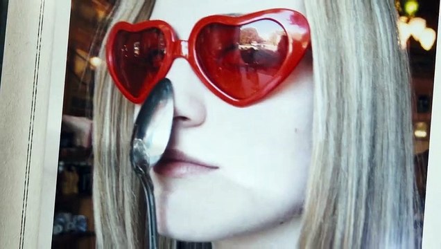 Phoenix Rising: Renascendo das Cinzas Trailer Original 1ª Temporada