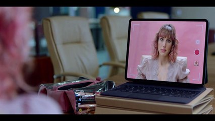 Espejo, espejo Trailer