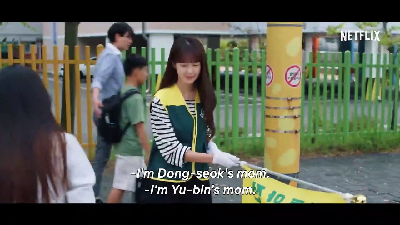 Green Mothers' Club Trailer OV