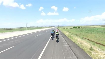 ŞANLIURFA - Milli bisikletçi Ferhat Memişçi, sürücülerden duyarlı olmalarını istedi