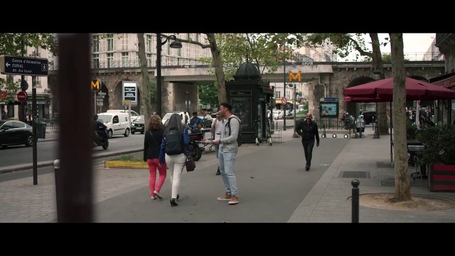 Au plein air Bande-annonce VF