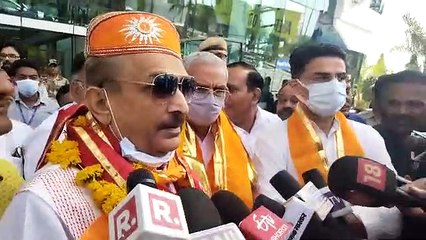 कांग्रेस प्रत्याशी तिवारी बोले सुभाष चन्द्रा के 30वें के बाद कौन वोटर है भाजपा नाम बता दें