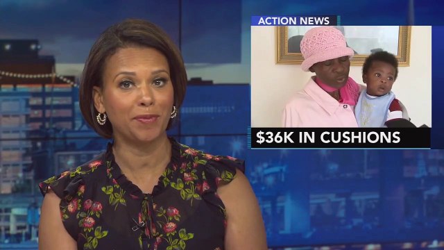 Une Californienne découvre 36.000 dollars enfouis dans les coussins d'un canapé donné gratuitement sur un site de petites annonces ... avant de rendre l'argent à ses propriétaires!