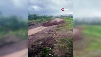Ceviz büyüklüğünde dolu yağdı, tarım arazileri zarar gördü