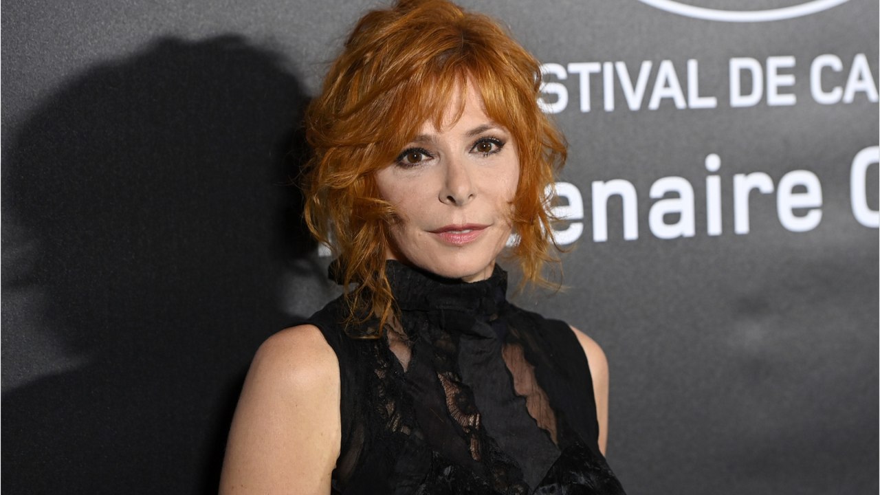 GALA VIDEO - “On s’est à peine dit bonjour” : Yvan Cassar revient sur sa rencontre avec Mylène Farmer