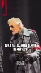 Roger Waters está sendo investigado pela polícia de Berlim por usar roupas com estilo n@z!sta.