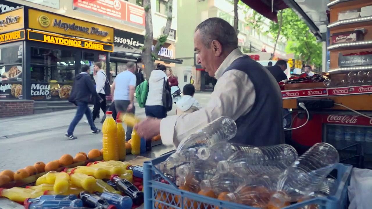 Gemischte Reaktionen nach Erdogans Sieg auf den Straßen Ankaras