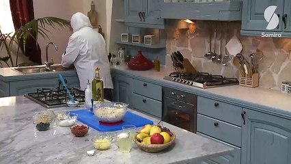 دجاج محشي باللحم و الأرز+ ماسيدوان عصرية + سلطة فواكه إيطالية