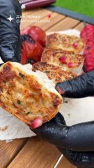 Куриный кебабв лаваше на огне