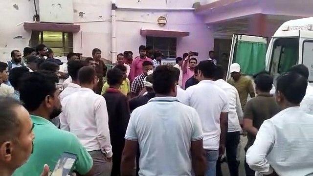 श्रद्धालुओं से भरी ट्रैक्टर ट्रॉली सौ फीट गहरी खाई में गिरी