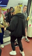 Une pickpocket prise en flag dans le métro