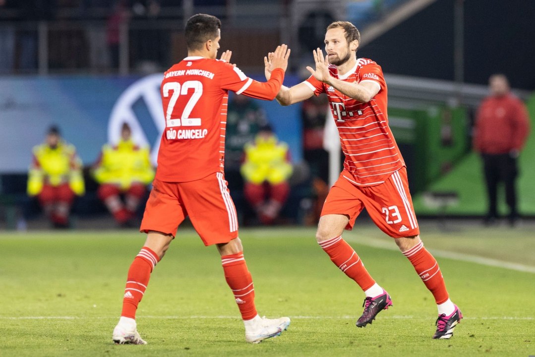 Bayern Munich celebrate winning Bundesliga and...