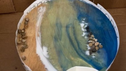 Artist makes a seascape with Resin *Incredible Resin Art Timelapse*
