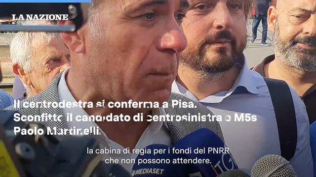 Elezioni comunali 2023 a Pisa: Michele Conti rieletto sindaco i festeggiamenti