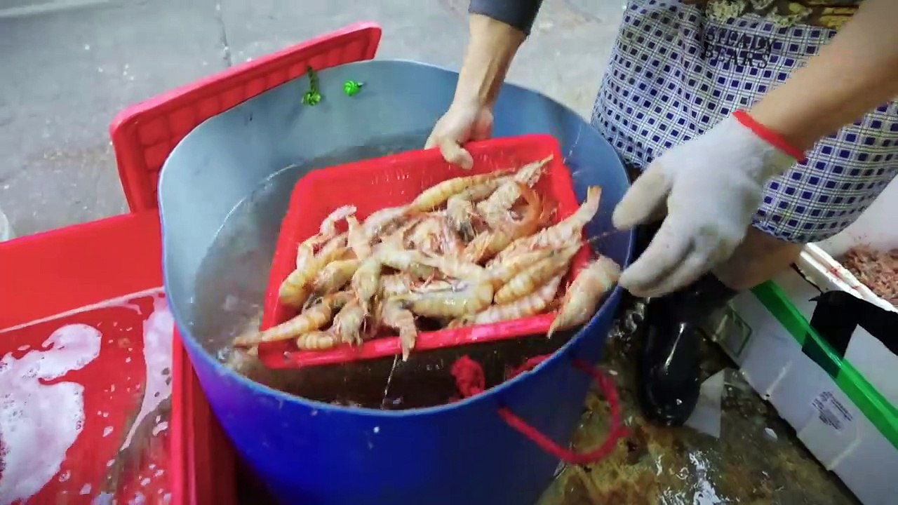 We Tried the Most Famous Street Seafood in Hong Kong _ Street Food Tour With Lucas Sin _ Bon Appétit