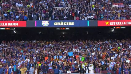 Les adieux émouvants de Busquets et Alba au Camp Nou