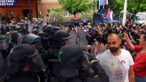 Kosova alev alev! Arnavut belediye başkanı istemeyen Sırp göstericiler güvenlik güçleriyle çatıştı: 41 NATO askeri yaralandı