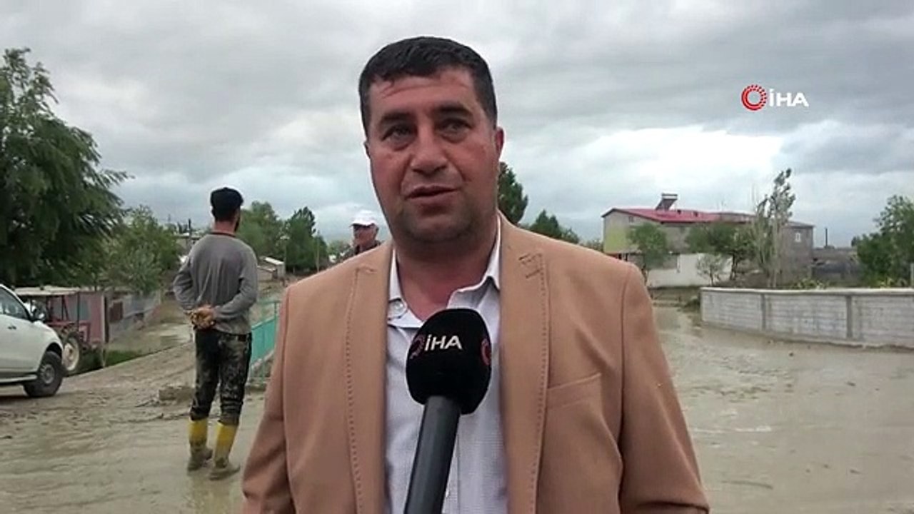 Muş'taki sel felaketinde 5 araç ve 35 ev hasar gördü, 1 köprü tamamen yıkıldı