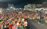 Em show, multidão canta com Marcos Antônio em Monte Horebe: ‘Marcos Eron trabalhar contigo é muito bom’