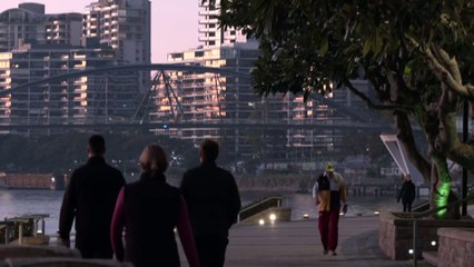 Hazard-reduction burns leave a persistent smoke pall over Brisbane