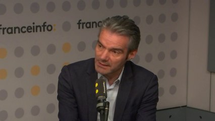 Usine de batteries de voitures électriques : "Il y a un enjeu très important, il y a un enjeu industriel", assure un économiste